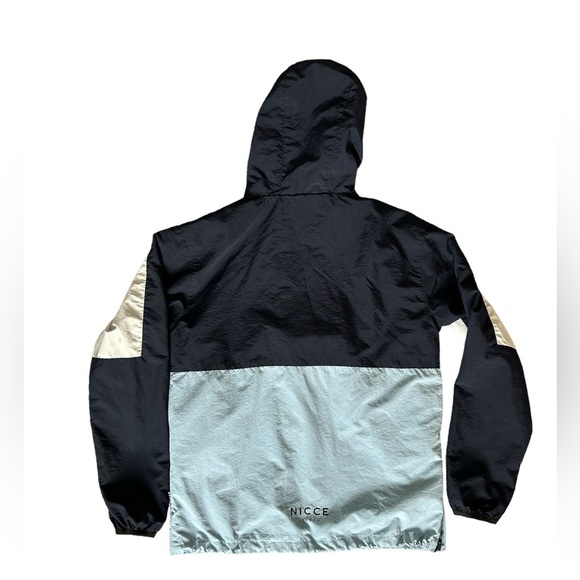 5/$25 Nicce London unisex hooded pullover windbreaker jacket large - Picture 2 of 14